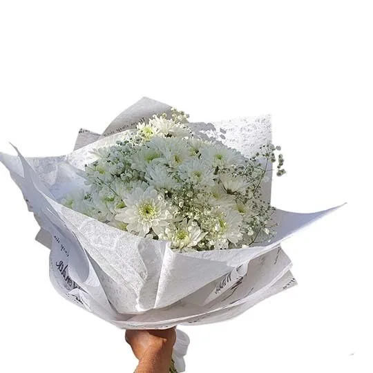 זר פרחים לבנים חרציות