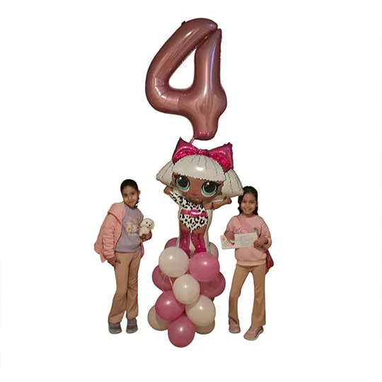 מעמד בלונים LOL ליום הולדת 4 עם בלון ספרה ועיצוב יוקרתי